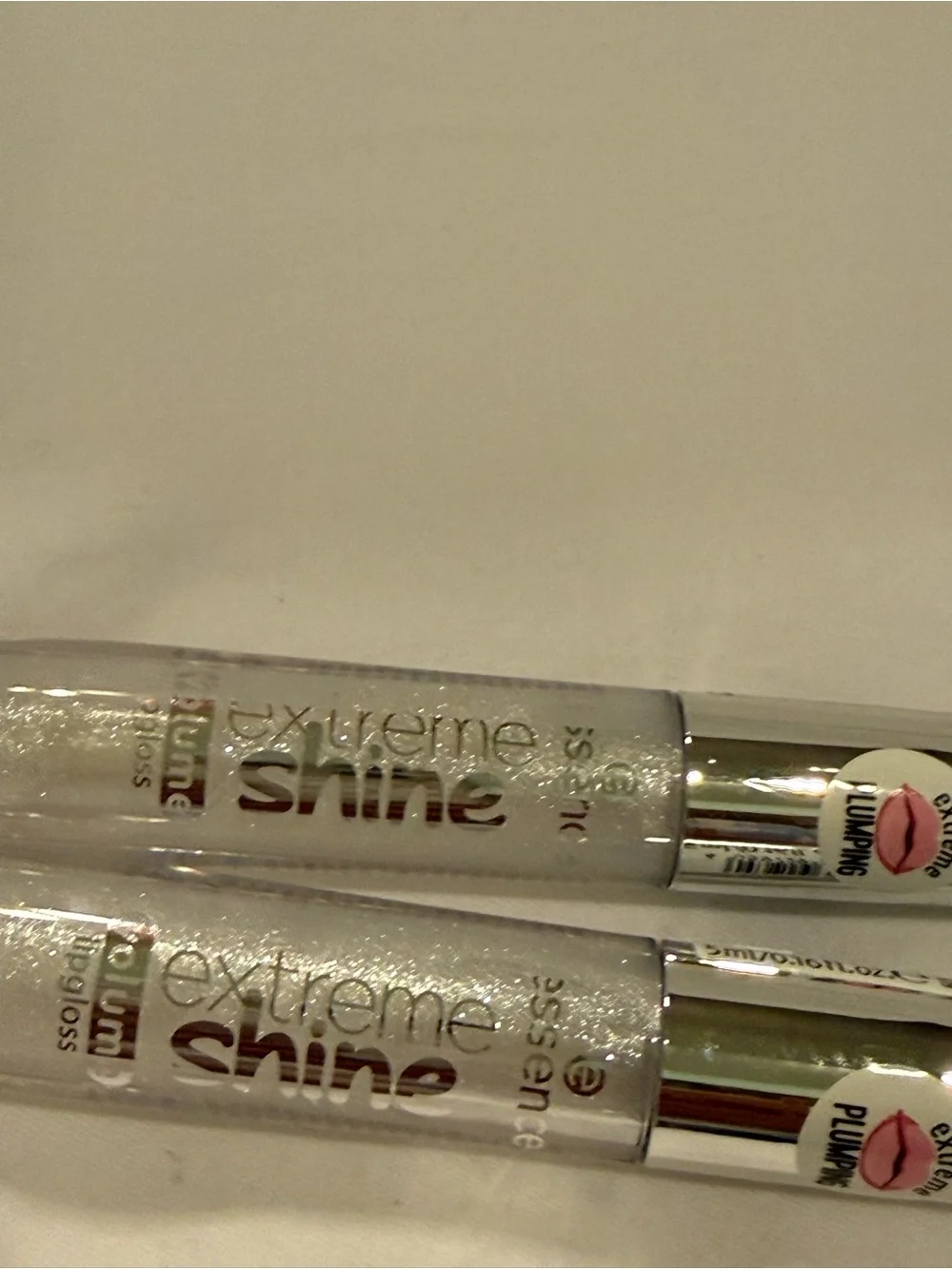 NEW Essence Extreme Shine Plumping, Clear Shimmer Lip Gloss Duo, vegan
